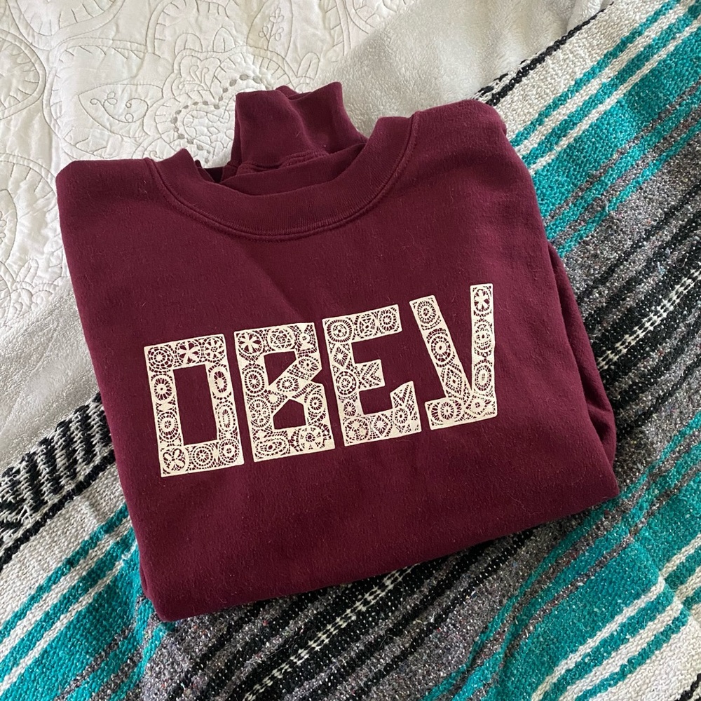 OBEY maroon crewneck
